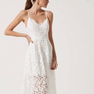 ASTR the label Lace A Line White Midi Dress in Size XS